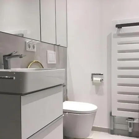 דירה In Frankfurt *
